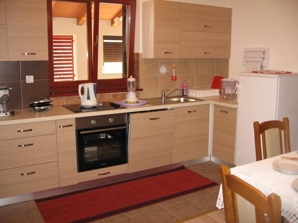 Apartments Alen Пазин Екстериор снимка
